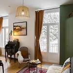 Nid Douillet Avec Balcon Et Vue Montagne Mt Dore *