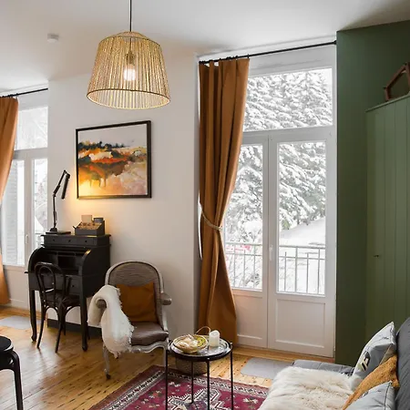 Nid Douillet Avec Balcon Et Vue Montagne Mt Dore *